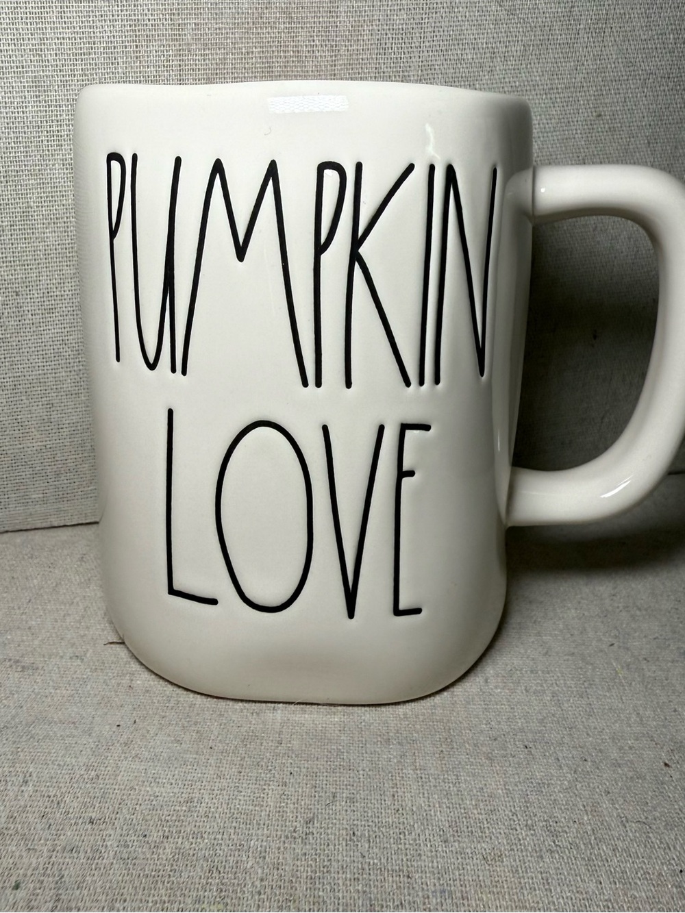 NWOT Rae Dunn PUMPKIN LOVE MUG